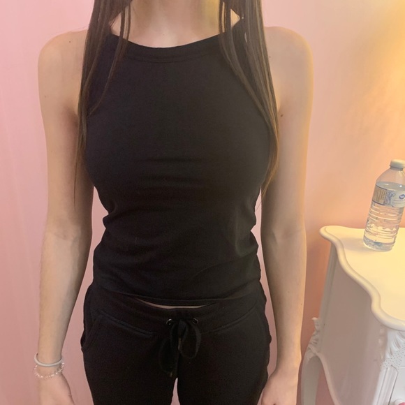 cropped tank top - Picture 2 of 2